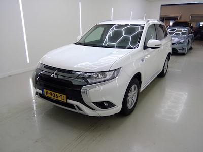 Mitsubishi Outlander PHEV Pure 5d
