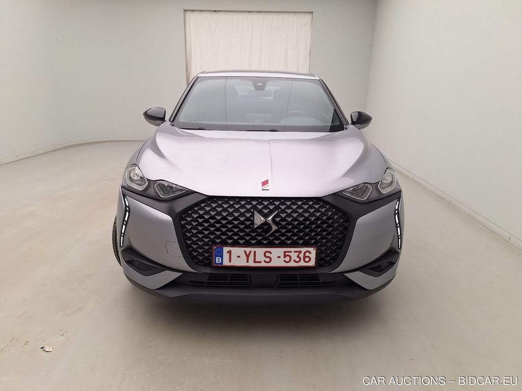 Ds Ds3-crossback CB 19. DS 3 CROSSBACK BLUEHDI 100 MANUAL PERFORMANCE LINE, 2020