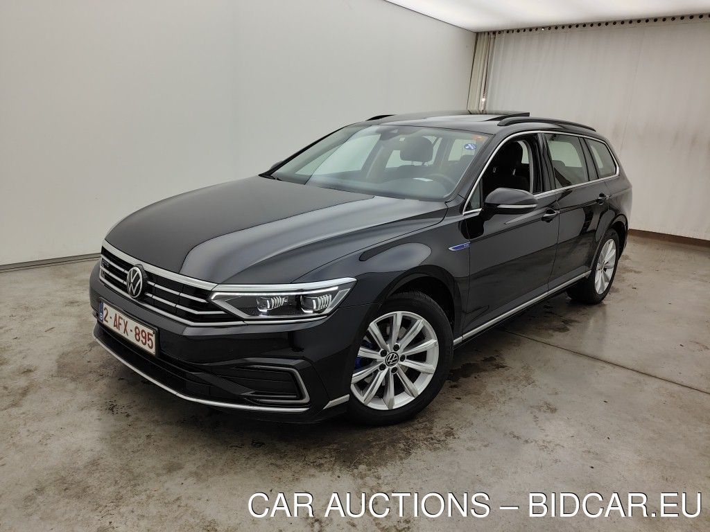 Volkswagen Passat-variant- VARIANT 1.4 TSI DSG6 GTE BUSINESS 5D, 2021