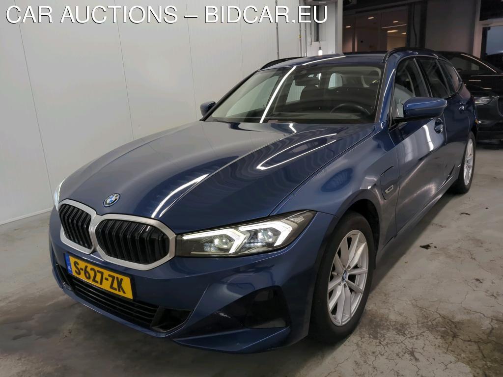 BMW 330 eA 215kW PHEV touring, 2023