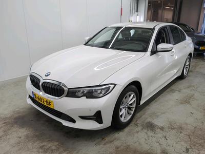 BMW 318 dA 110kW MH Corporate Executive, 2020