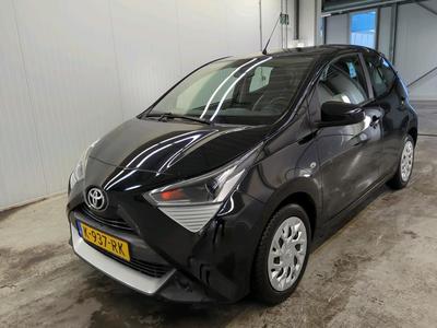 Toyota Aygo 1.0 VVT-i 53kW X-Play, 2021