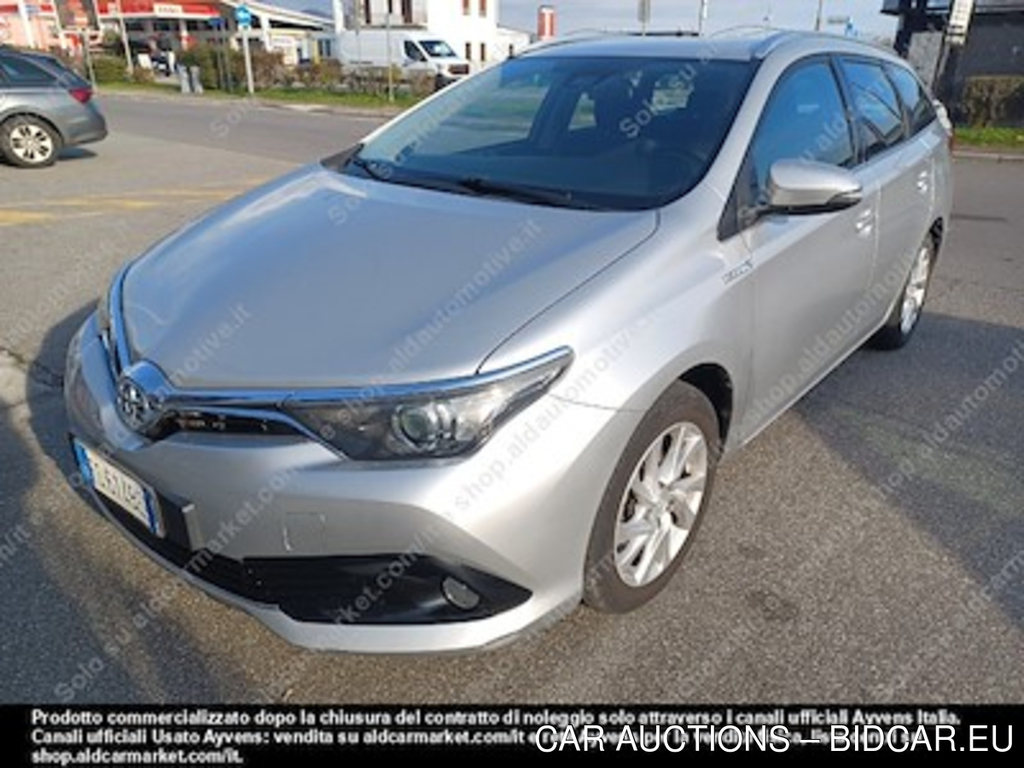 Toyota auris touring sports hybrid business -
