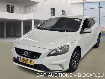 Volvo V40 1.6 T3 R-DESIGN, 2013