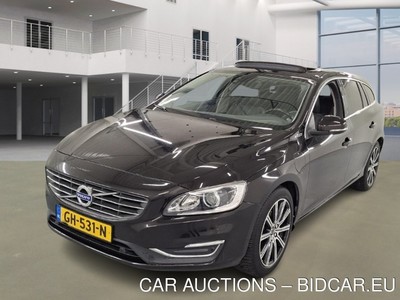 Volvo V60 2.4 D6 TWIN ENGINE SUMMUM, 2015