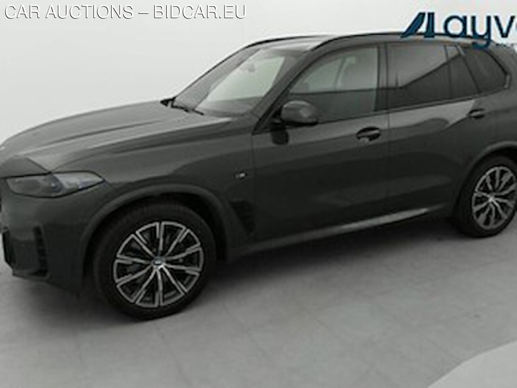 BMW X5 30d m-sport xdrive 286 CV Packs Innovation, Comfort Plus, Travel, Climate, M-Sport Pro; Attelage