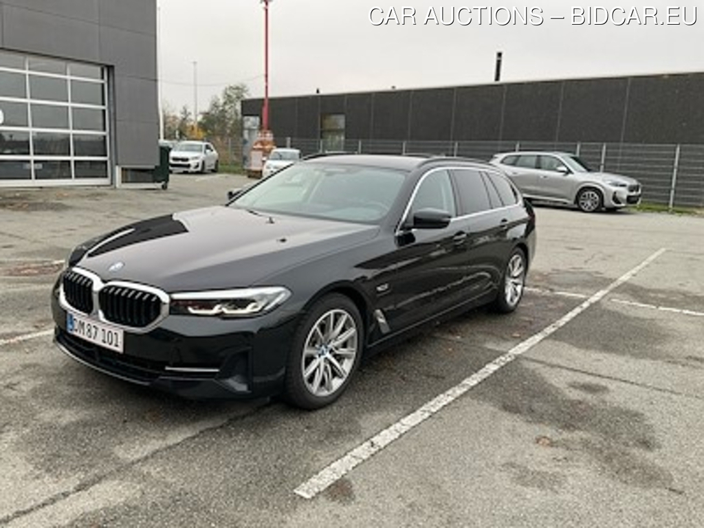 BMW Series 5 530e Xdrive Touring F Sport Line UA!
