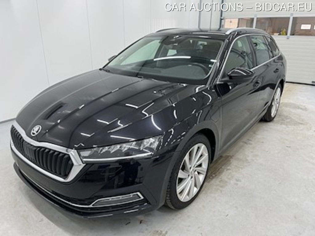 Skoda OCTAVIA 1,4 TSI Plug-in Hybrid DSG6 Plus Combi UA!