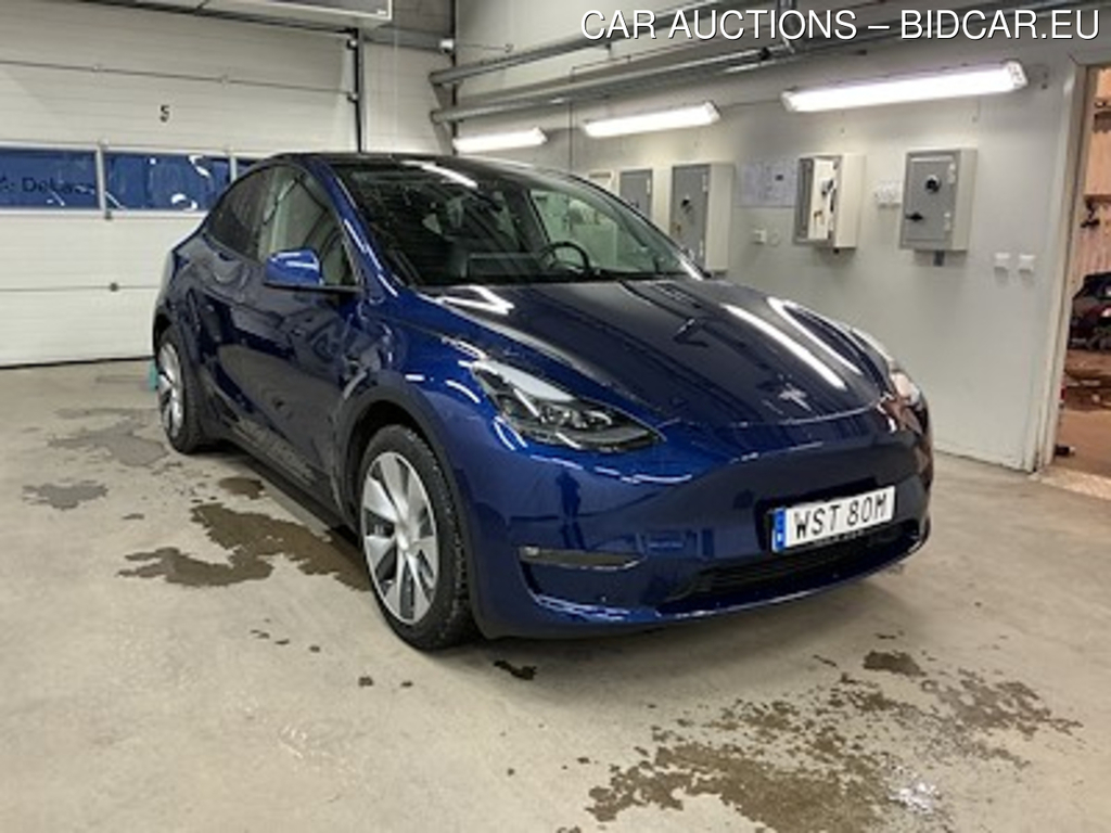 Tesla Model Y Long Range 514hk