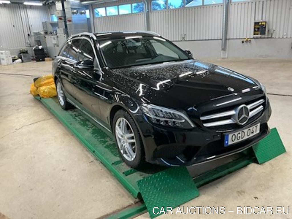 Mercedes-Benz C-Klass C300 T e 313hk Avantgarde Park Pack 360 Drag