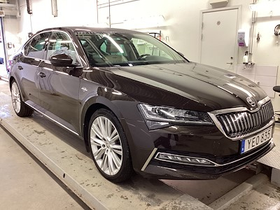 Skoda Superb iV Plug-In L&amp;K Sedan Drag Varmare Skinn **TEST LINK BELOW**