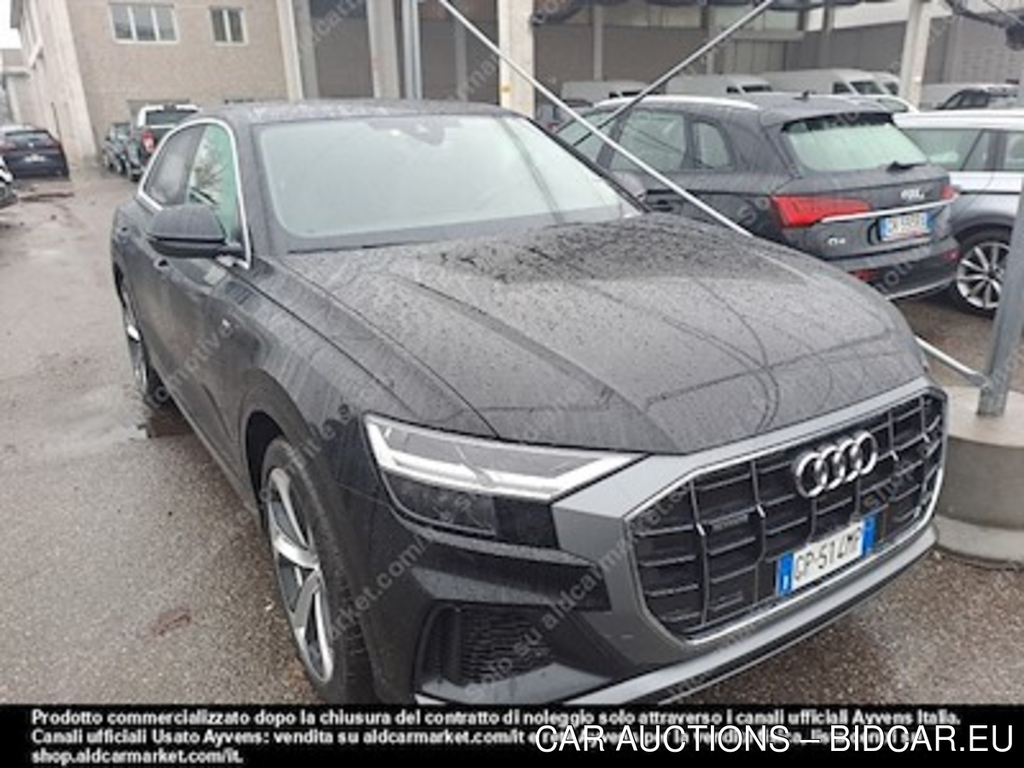 Audi Q8 55 tfsi E 280kw -