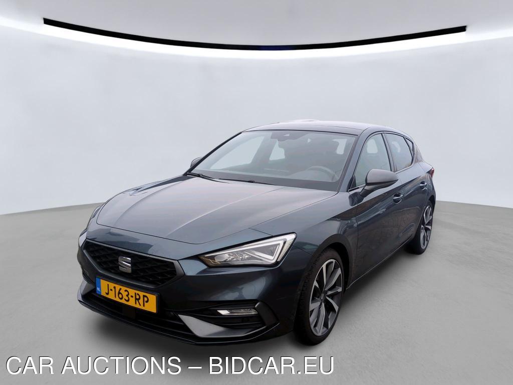 Seat Leon 1.5 TSI 150PK DSG FR LAUNCH EDITION WINTER TECH, 2020