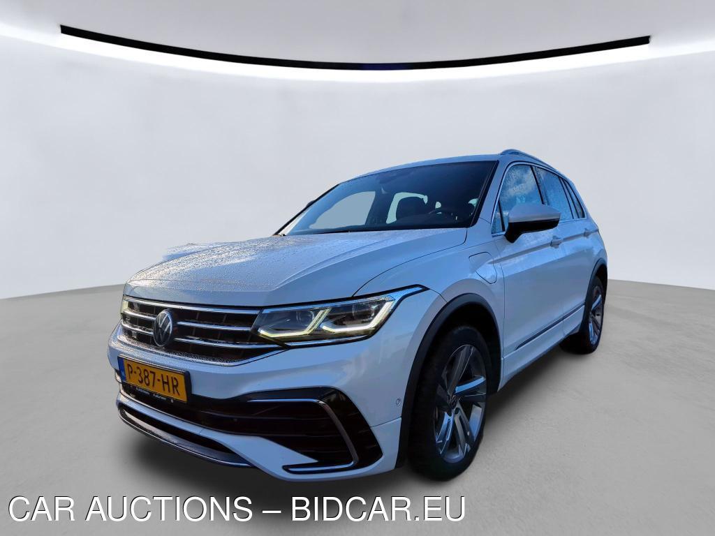 Volkswagen Tiguan 1.4 TSI PHEV 245PK DSG R-LINE BUSINESS+ MULTIMEDIA TREKHAAK, 2022
