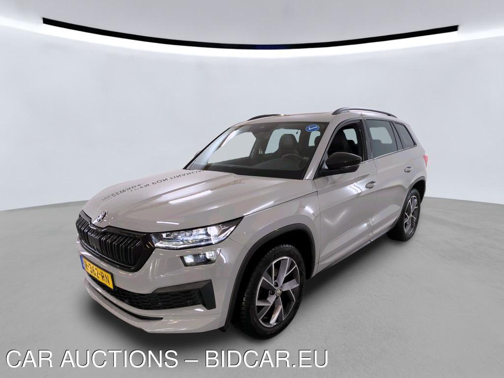 Skoda Kodiaq 1.5 TSI 150PK DSG SPORTLINE BUSINESS FUNCTIE PANO TREKHAAK, 2022