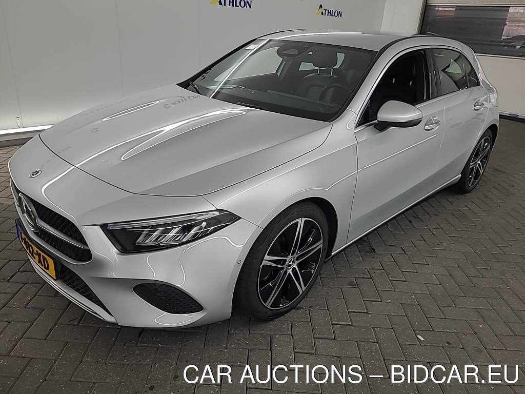 Mercedes A-klasse A 180 DCT LUXURY LINE 5D 100KW, 2023