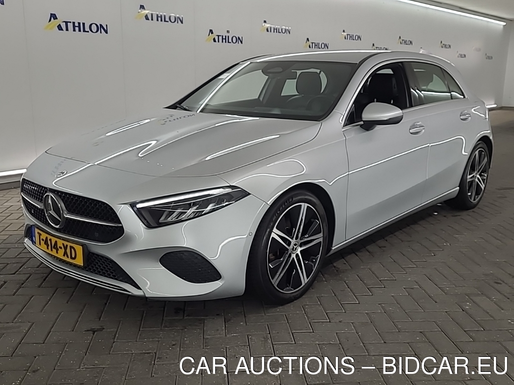 Mercedes A-klasse A 180 DCT LUXURY LINE 5D 100KW, 2023