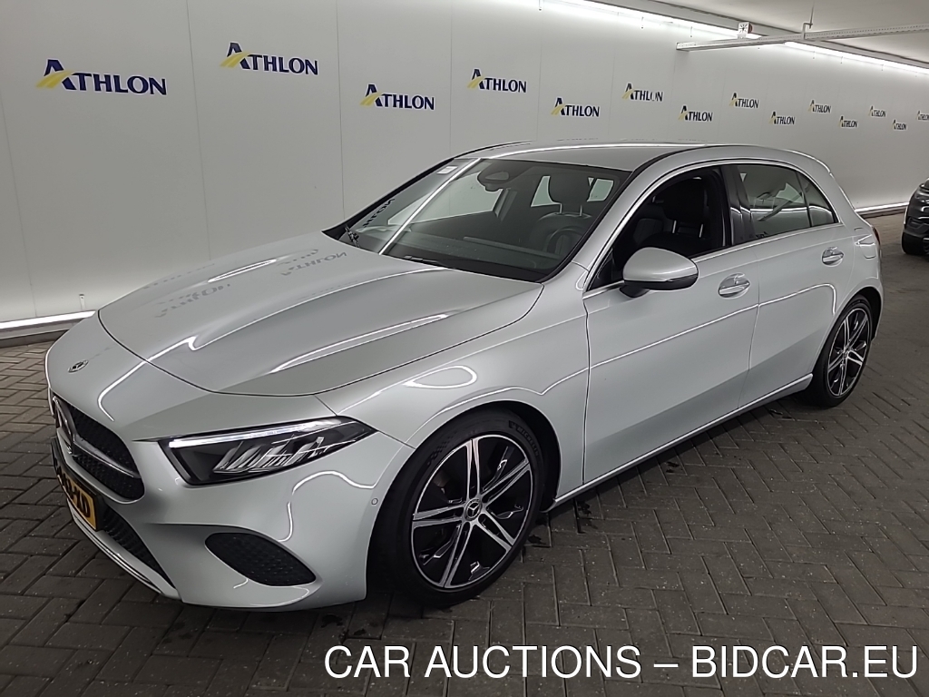 Mercedes A-klasse A 180 DCT LUXURY LINE 5D 100KW, 2023