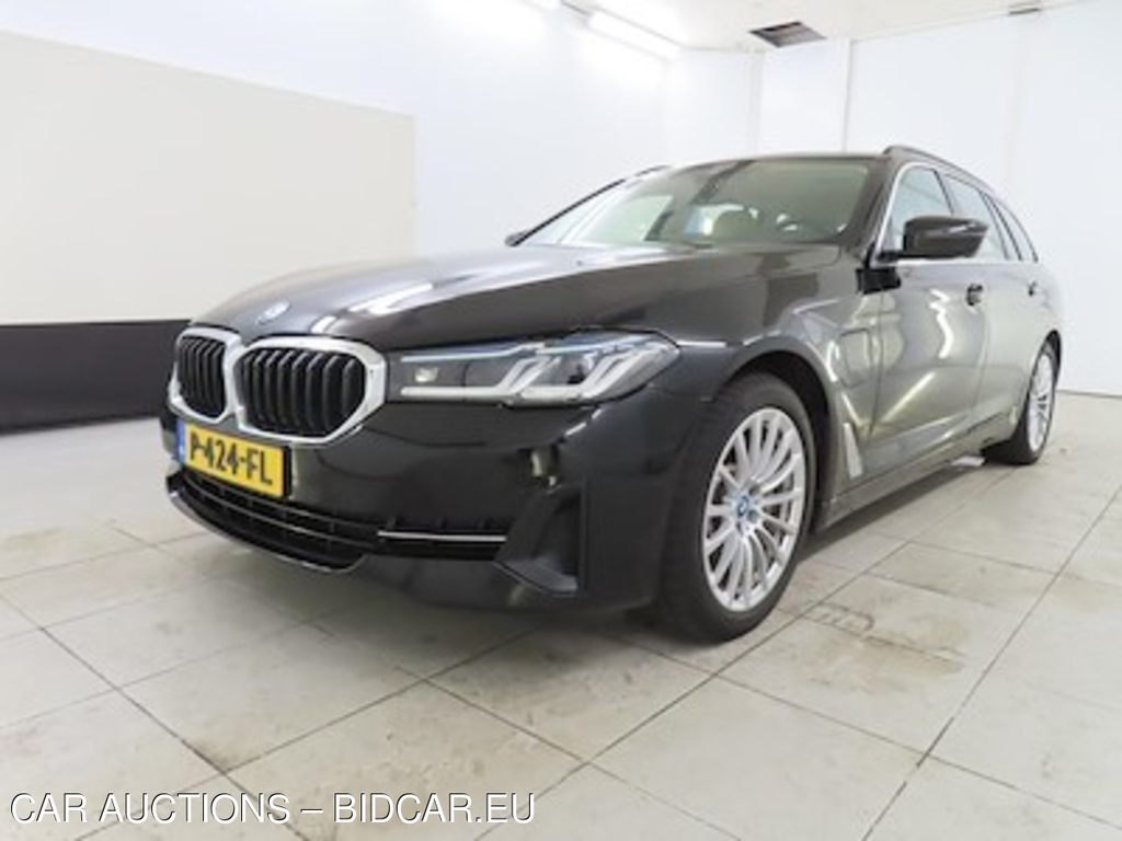 BMW 5 serie touring 520e 5d
