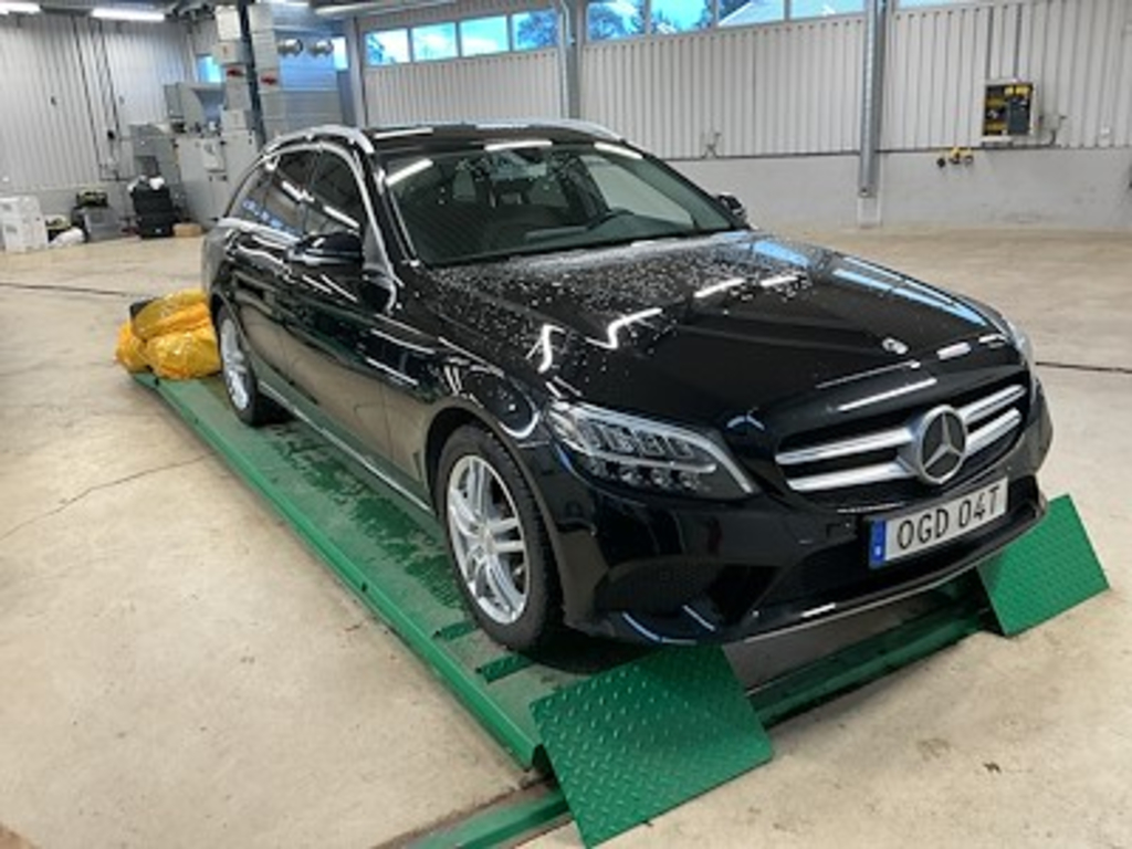 Mercedes-Benz C-Klass C300 T e 313hk Avantgarde Park Pack 360 Drag