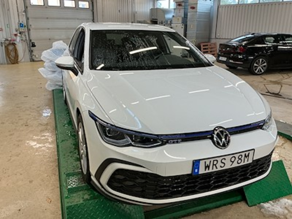 Volkswagen Golf GTE PHEV 245hk Navi