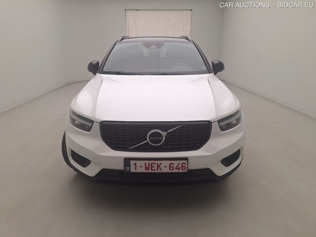 Volvo Xc40 17. VOLVO XC40 D4 AWD GEARTRONIC R-DESIGN 5D, 2019