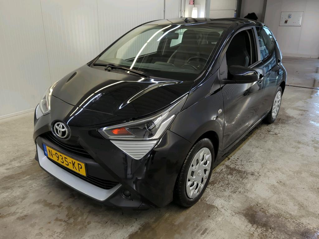 Toyota Aygo 1.0 VVT-i 53kW X-Play, 2021