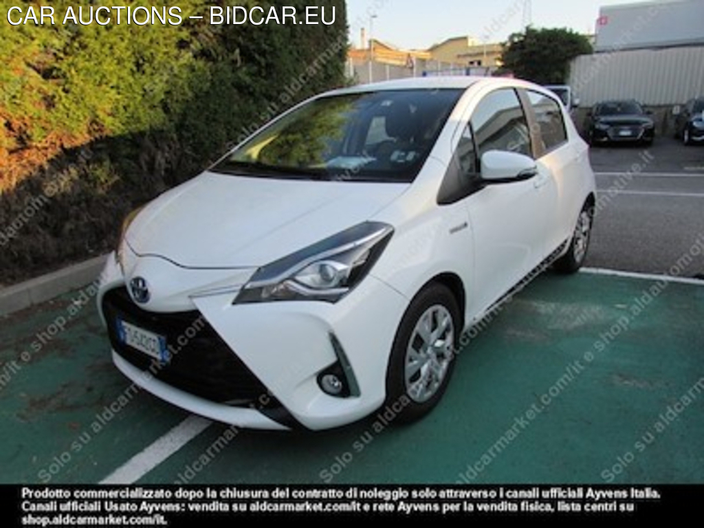 Toyota yaris 1.5 hybrid active hatchback -
