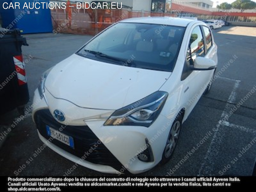 Toyota yaris 1.5 hybrid active hatchback -
