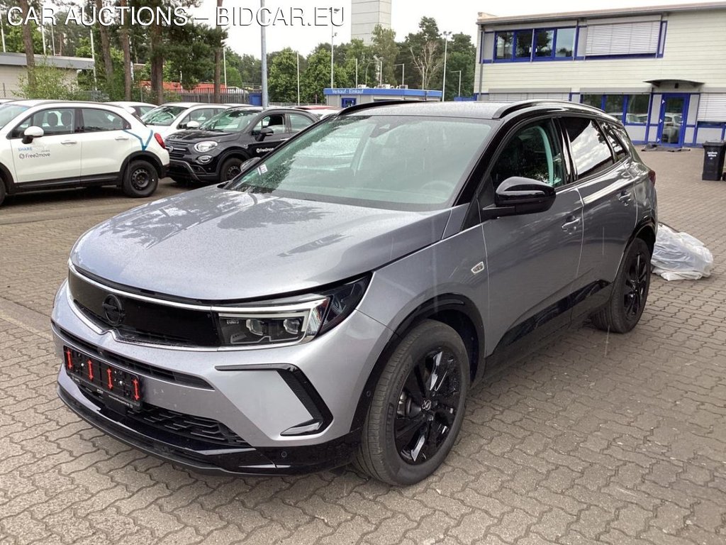 Opel Grandland 1.2 DI, 2024