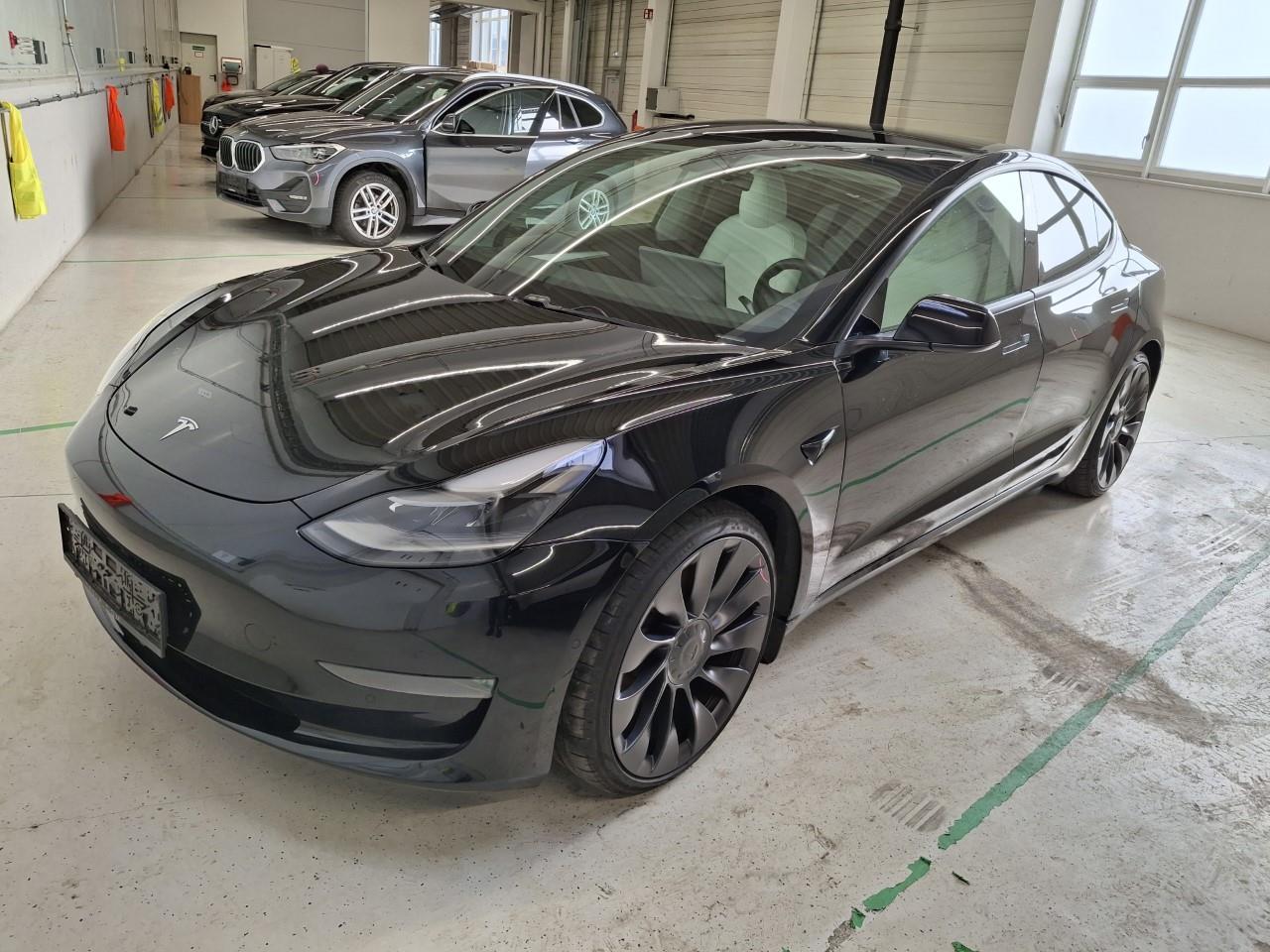 Tesla Model 3 Performance Allradantrieb 155KW