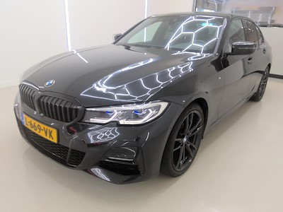BMW 3 serie sedan 320iA Business Edition Plus M Sport 4d
