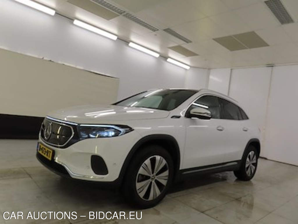 Mercedes-Benz EQA 300 4MATIC Bus Sol Luxury 4MATIC auto