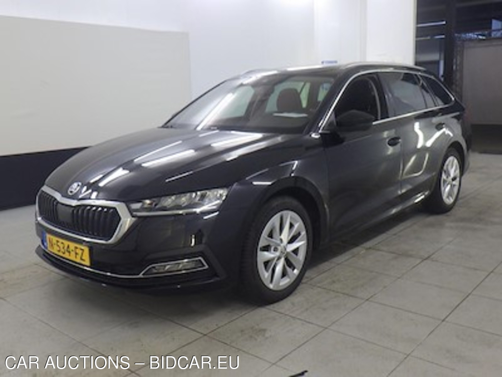 Skoda Octavia combi 1.5 TSI e-TEC MHEV DSG Business Edit Pl 5d