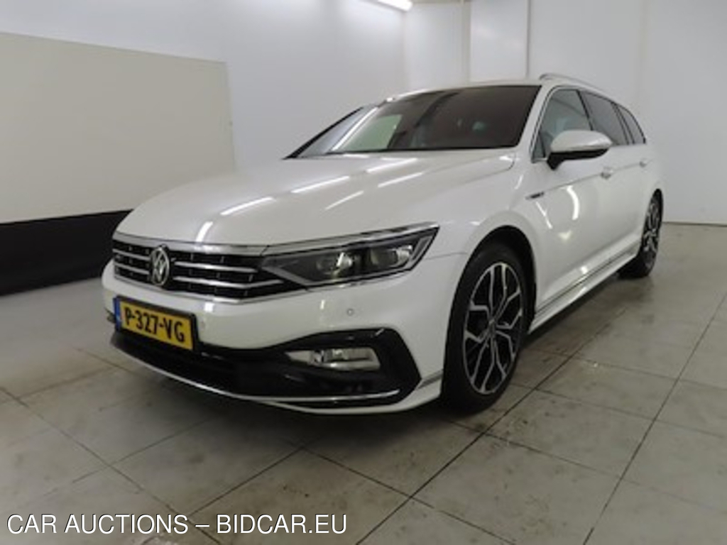 Volkswagen Passat variant 1.5 TSI 7-DSG R-Line Business+ 5d