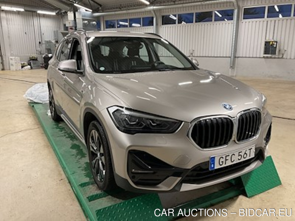 BMW X1 xDrive25e Sport Line Head-Up Kamera