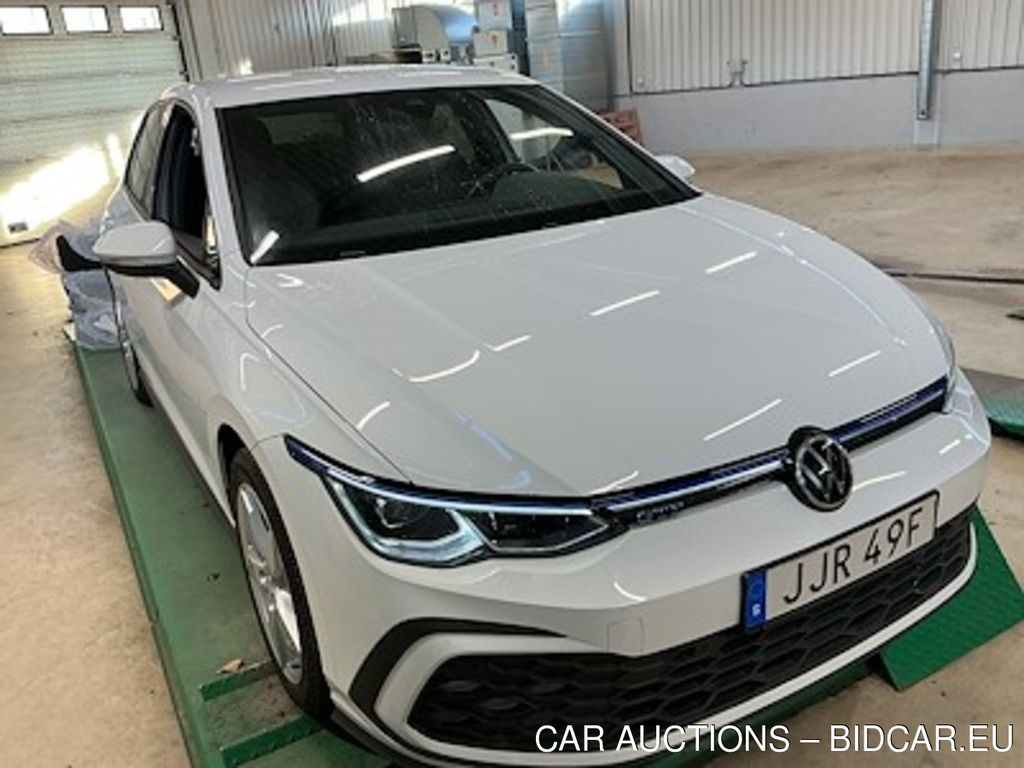 Volkswagen Golf GTE PHEV 245hk Navi