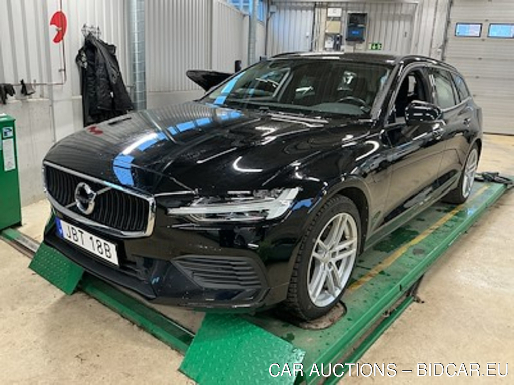 Volvo V60 Recharge T6 340hk AWD Momentum Advanced Edition