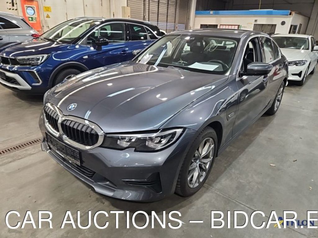 BMW 320e AUT. Advantage, 2021