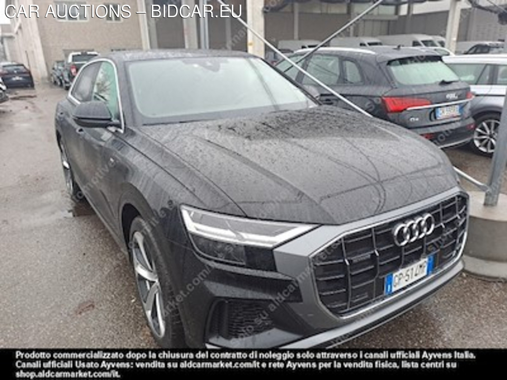 Audi Q8 55 tfsi E 280kw -