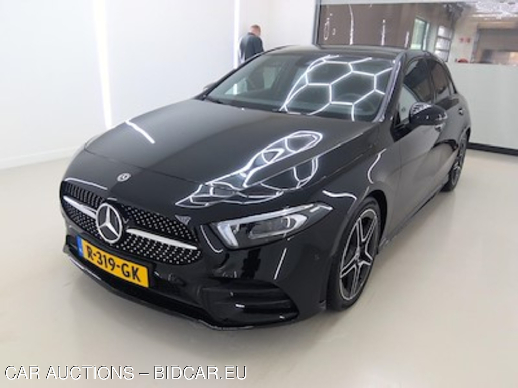 Mercedes-Benz A-klasse A 180 7G-DCT Business Solution AMG 5d Onze Deal