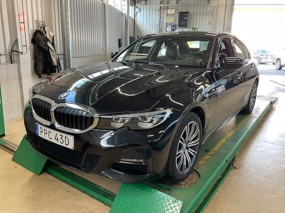 BMW 3-serie 330e M Sport Shadow Rattvarme Keyless