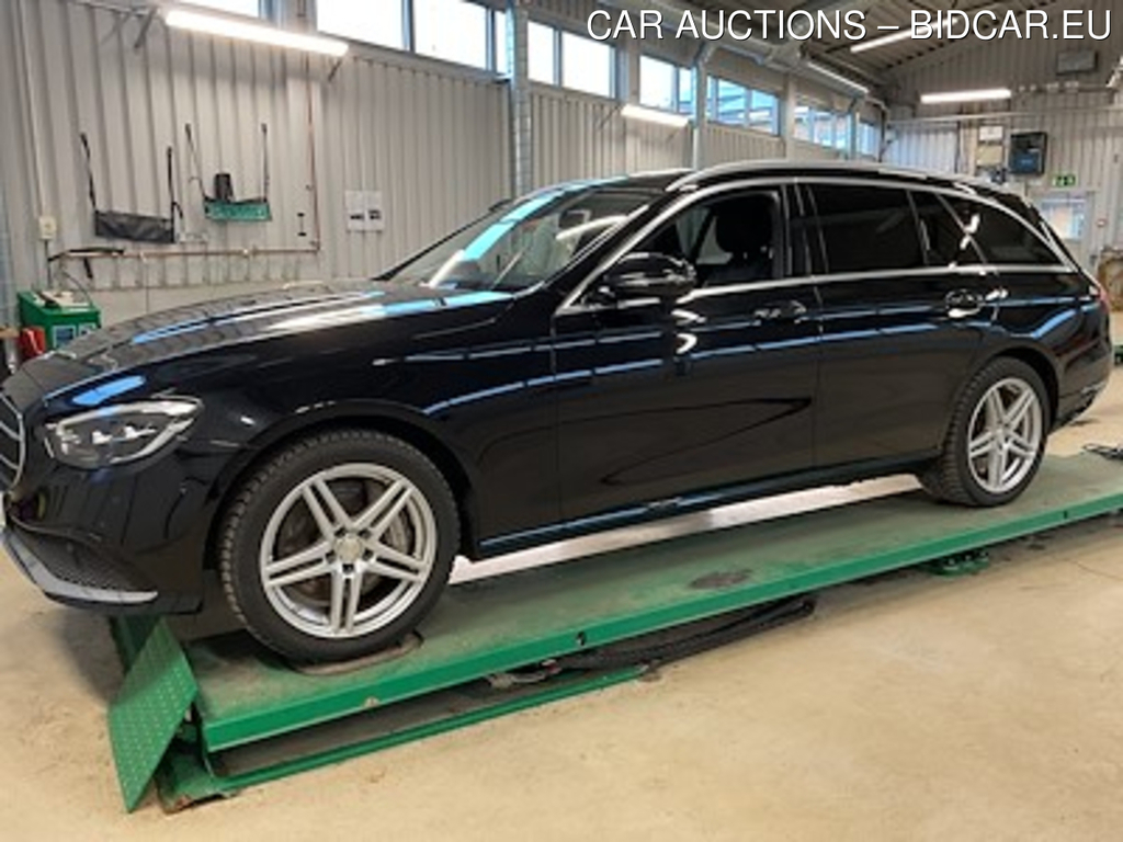 Mercedes-Benz E-Class 300 de T Avantgarde Forarassistentpkt Burmester
