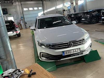 Volkswagen Passat GTE SC Executive Drag Varmare