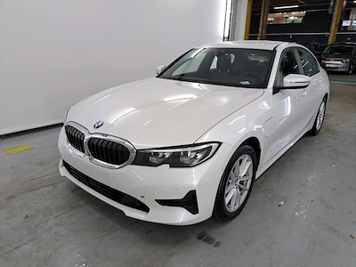 BMW 3 - 2019 330eA PHEV