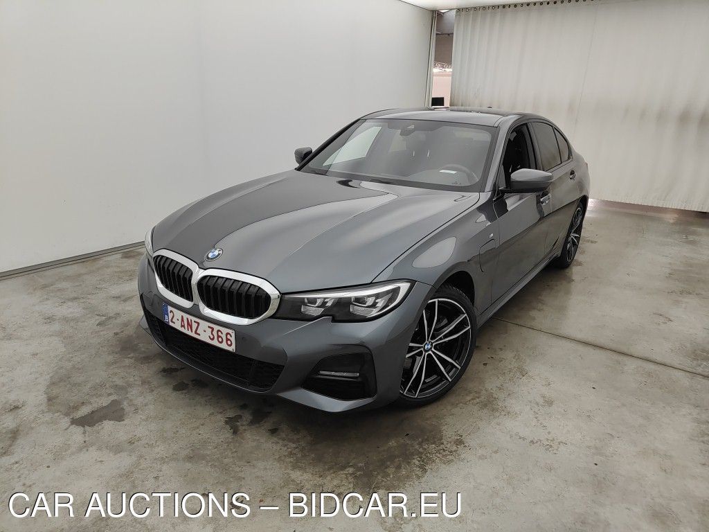 BMW Serie3-g20 REEKS BERLINE 320E (150 KW) 4D, 2021