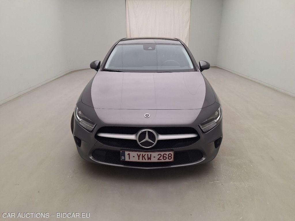Mercedes A-klasse-lim-17 BERLINE 18. MERCEDES-BENZ A-KLASSE LIMOUSINE A 200D BUSINESS S, 2020