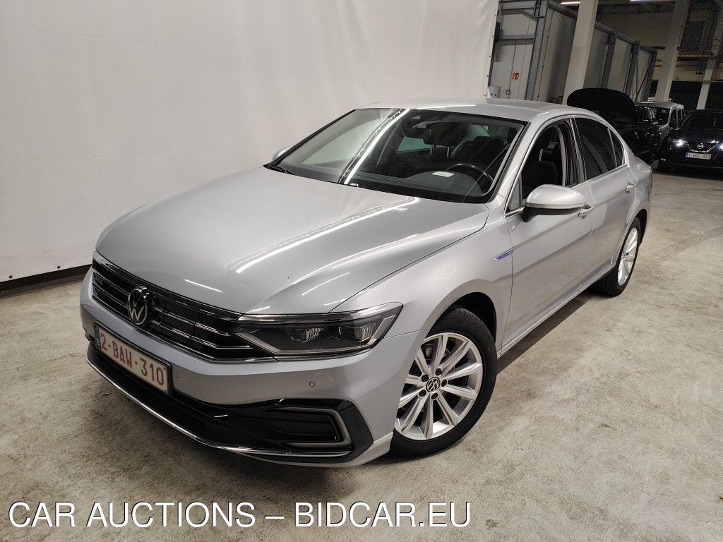 Volkswagen Passat-lim-cb2 1.4 TSI GTE BUSINESS DSG 4D, 2021