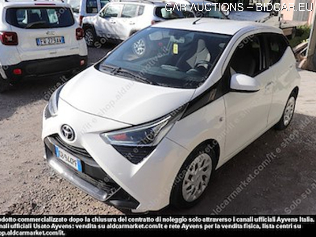 Toyota aygo connect 1.0 vvt-i x-business -