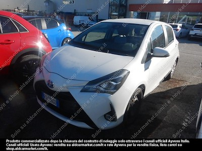 Toyota yaris 1.5 hybrid active hatchback -
